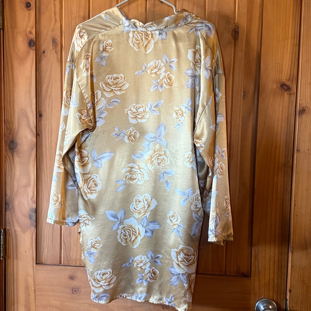 Victoria's Secret Gold Floral sleep shirt - Picture 2 of 4